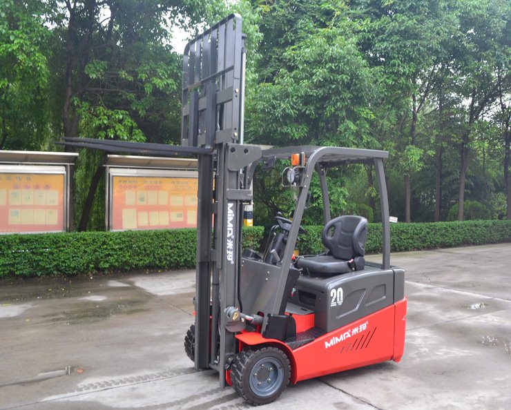 湖南榮洲機(jī)械設(shè)備有限公司,移動(dòng)式升降平臺價(jià)格,湖南升降貨梯,塑料托盤批發(fā),固定式升降平臺,曲臂式升降平臺,汽車尾板,全電動(dòng)叉車